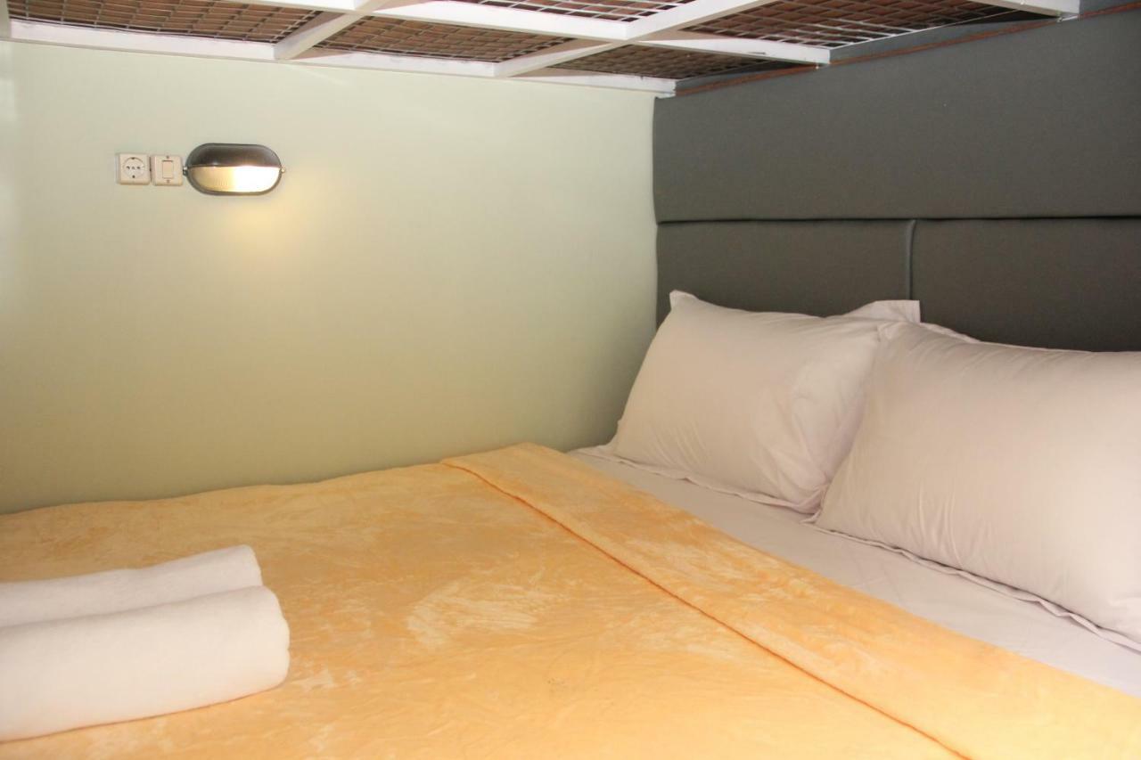 סמיניאק Ala Hostel מראה חיצוני תמונה